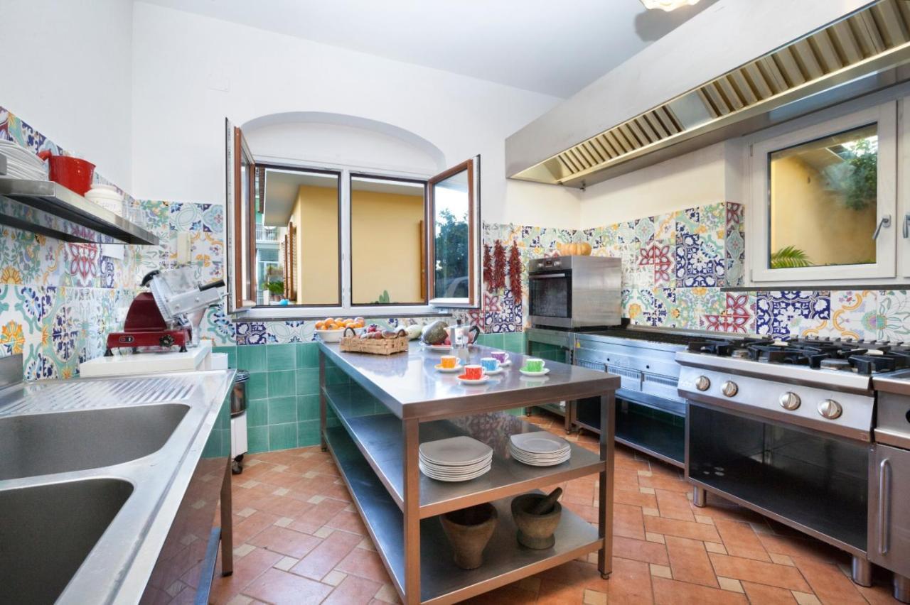 Casa Sorrento, Immerso Nel Verde A Pochi Passi Dal Centro Екстериор снимка