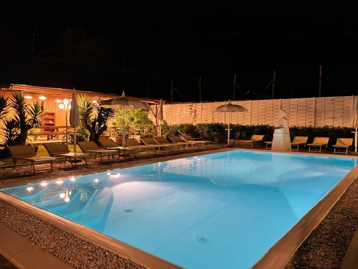 Casa Sorrento, Immerso Nel Verde A Pochi Passi Dal Centro Екстериор снимка
