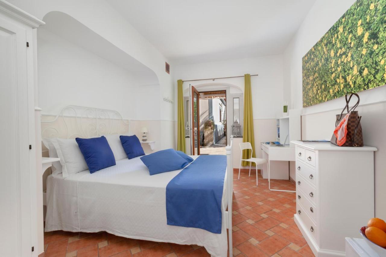 Casa Sorrento, Immerso Nel Verde A Pochi Passi Dal Centro Екстериор снимка